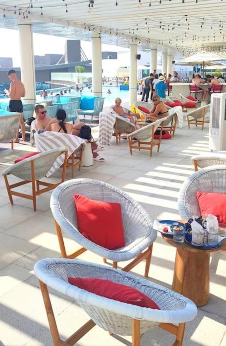 Amazing Apartment With Infinity Pool Dubai Ngoại thất bức ảnh